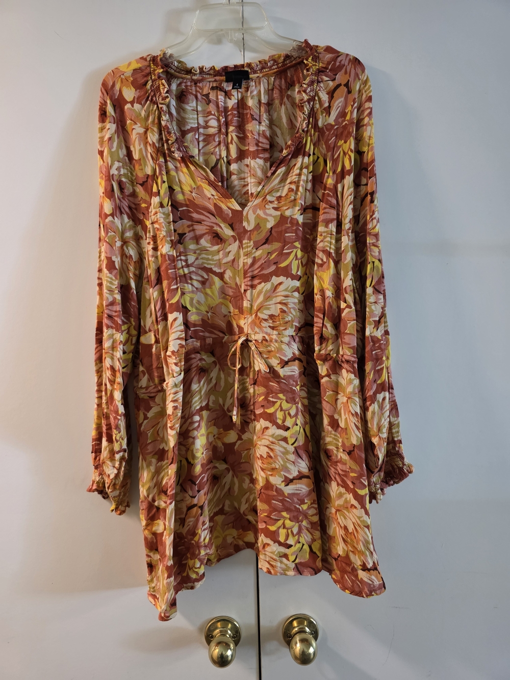 Torrid floral Tie-Front Blouse in Rust Yellow plus size 4